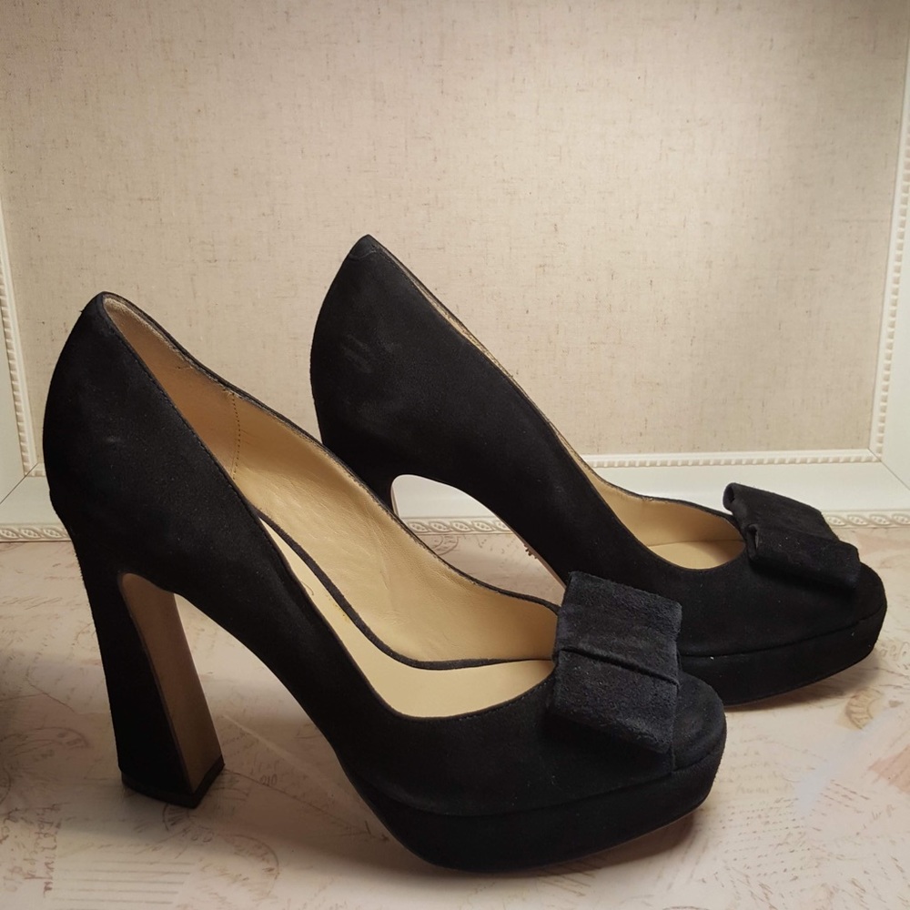 Kenneth Cole New York heels